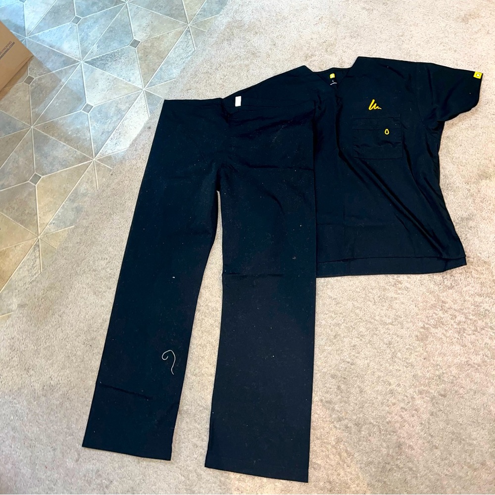 Figs black scrubs